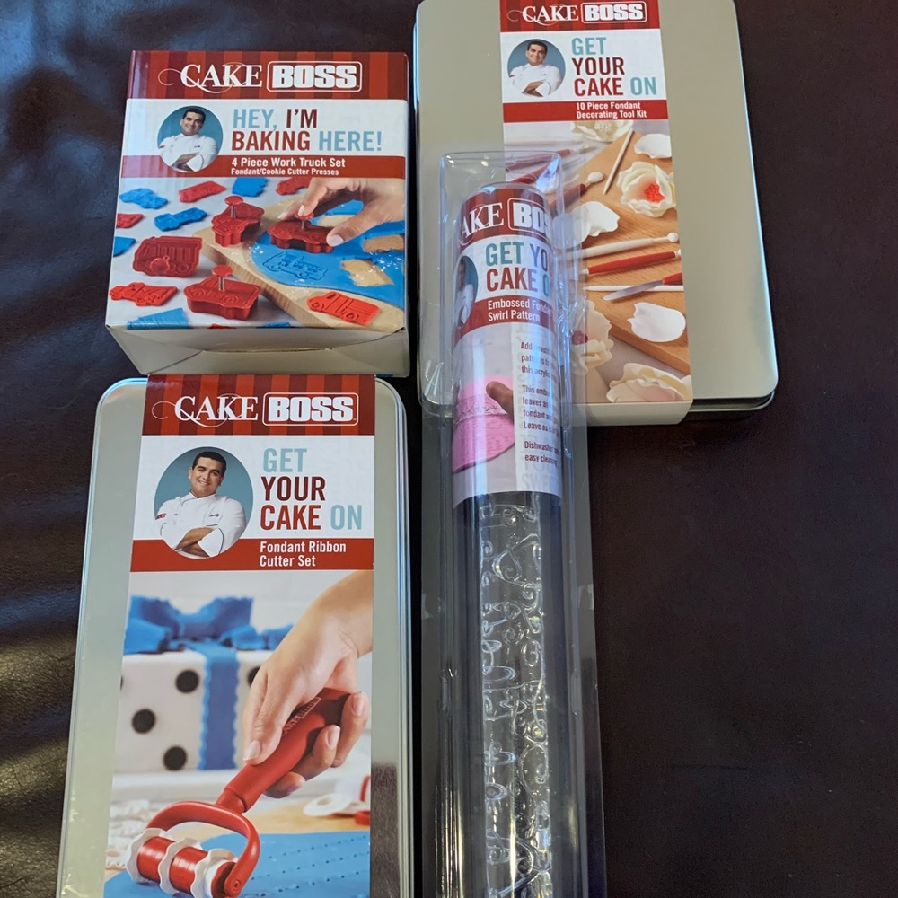 Cake Boss fondant/baking lot